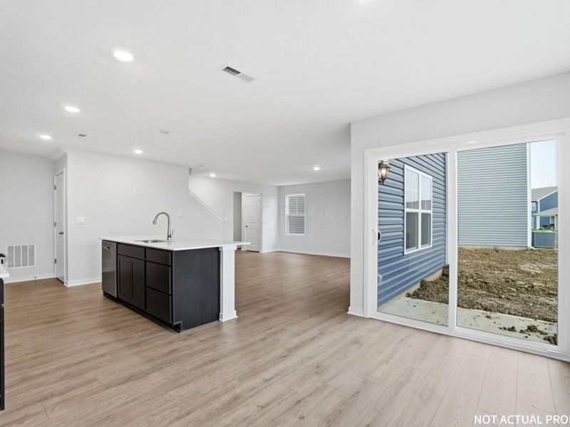 5910 Pitch Pine Drive, Canal Winchester, OH 43110 Photo 18