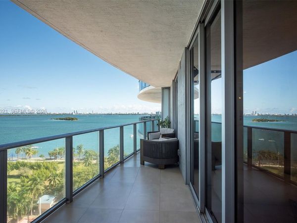 488 NE 18th St, Unit 1111, Miami, FL 33132