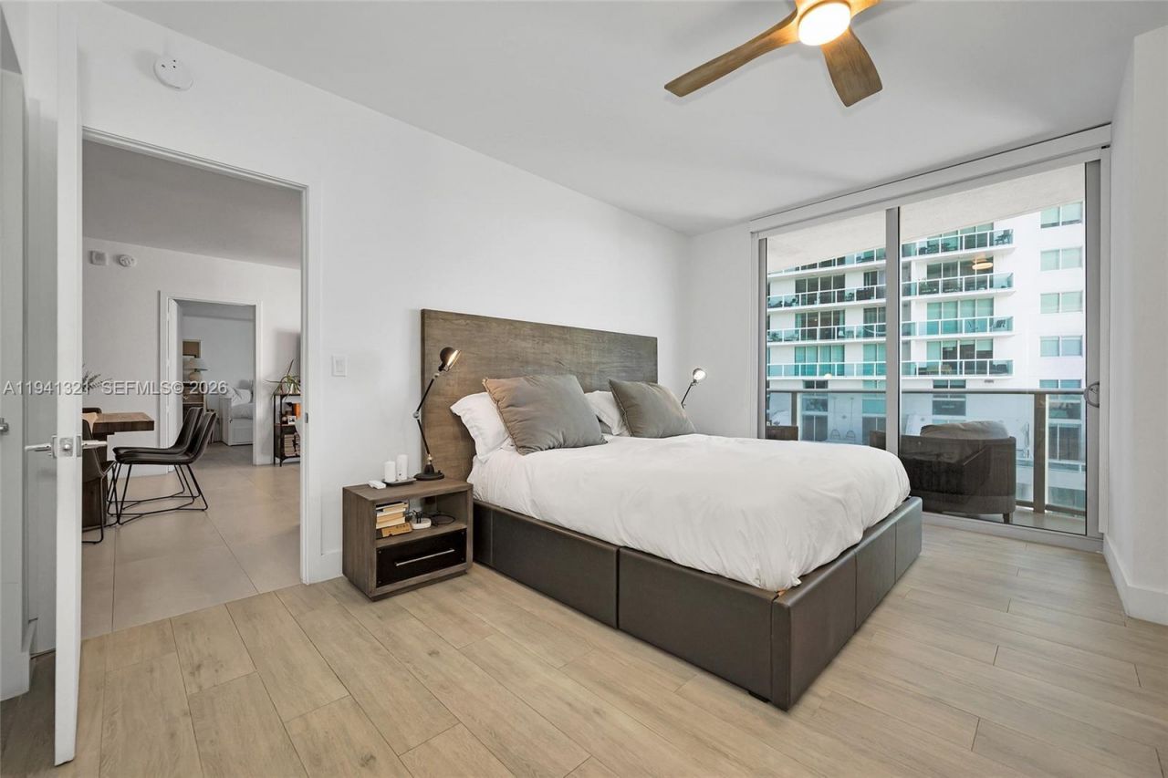 488 NE 18th St, Unit 1111, Miami, FL 33132 Photo