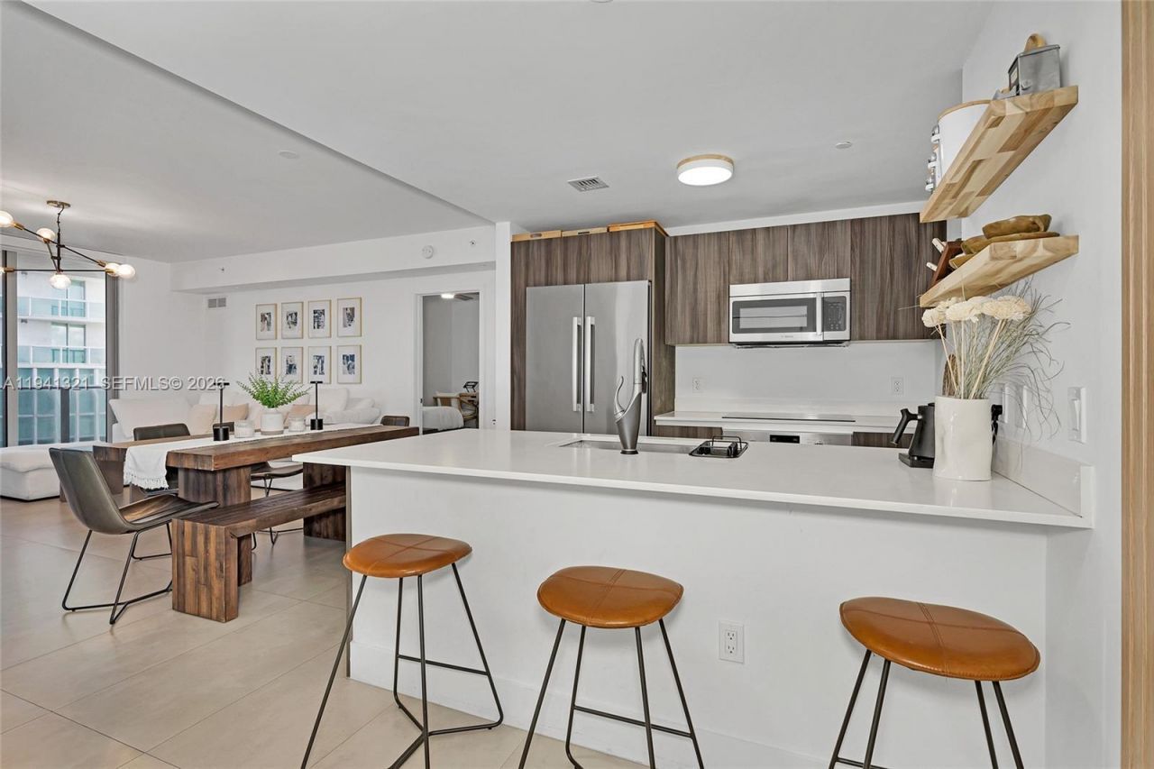 488 NE 18th St, Unit 1111, Miami, FL 33132 Photo