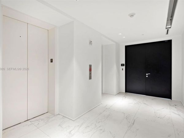 1000 Biscayne Blvd, Unit TH1201, Miami, FL 33132