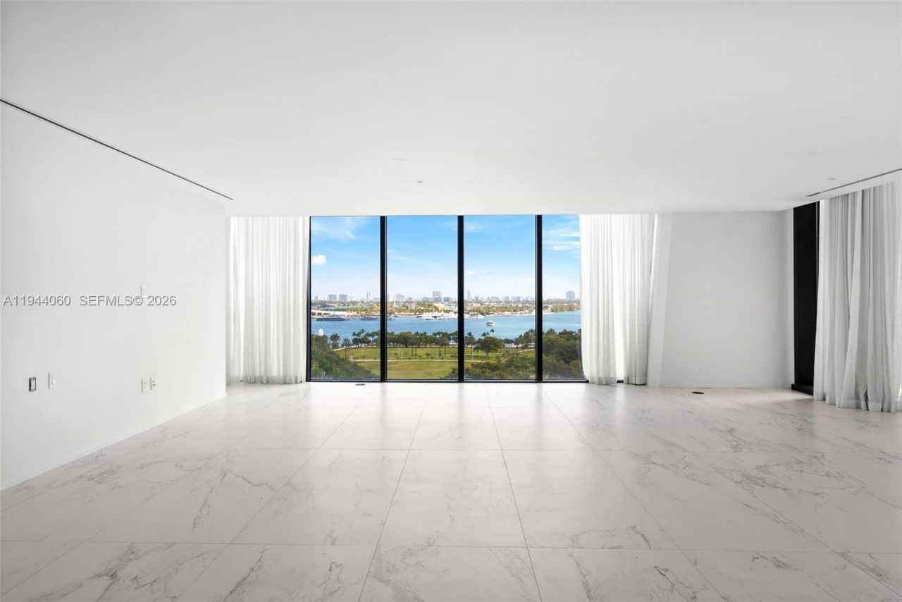 1000 Biscayne Blvd, Unit TH1201, Miami, FL 33132 Photo