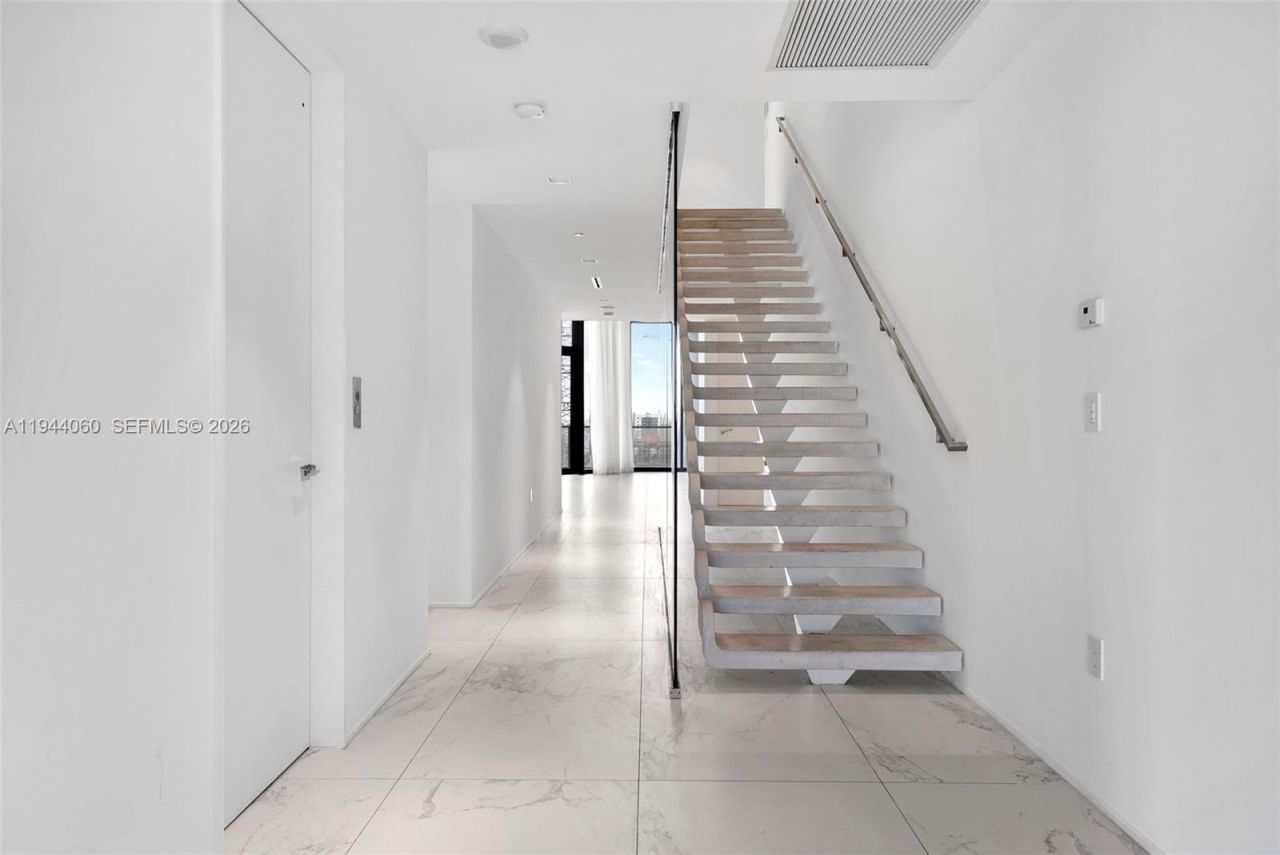 1000 Biscayne Blvd, Unit TH1201, Miami, FL 33132 Photo