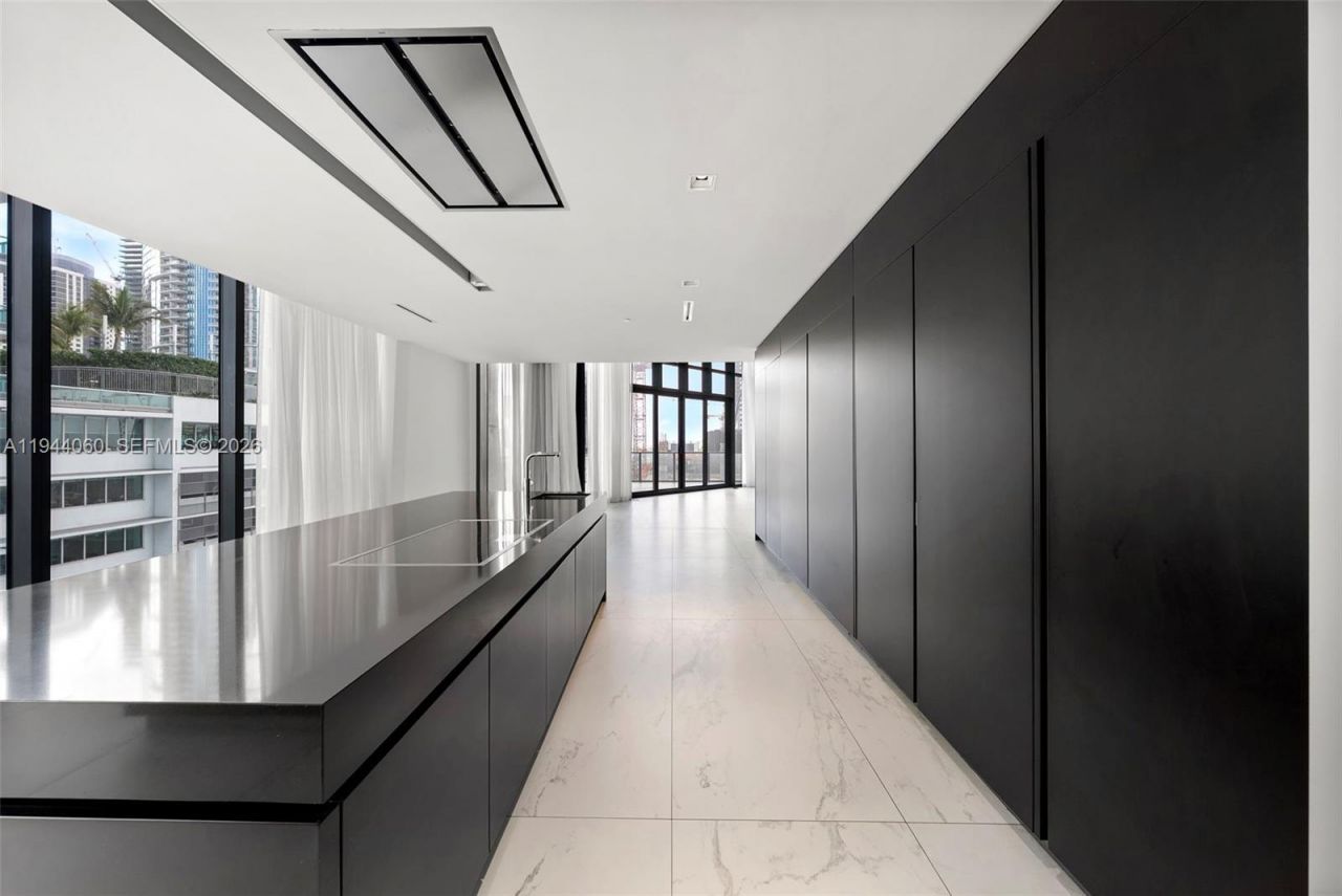 1000 Biscayne Blvd, Unit TH1201, Miami, FL 33132 Photo