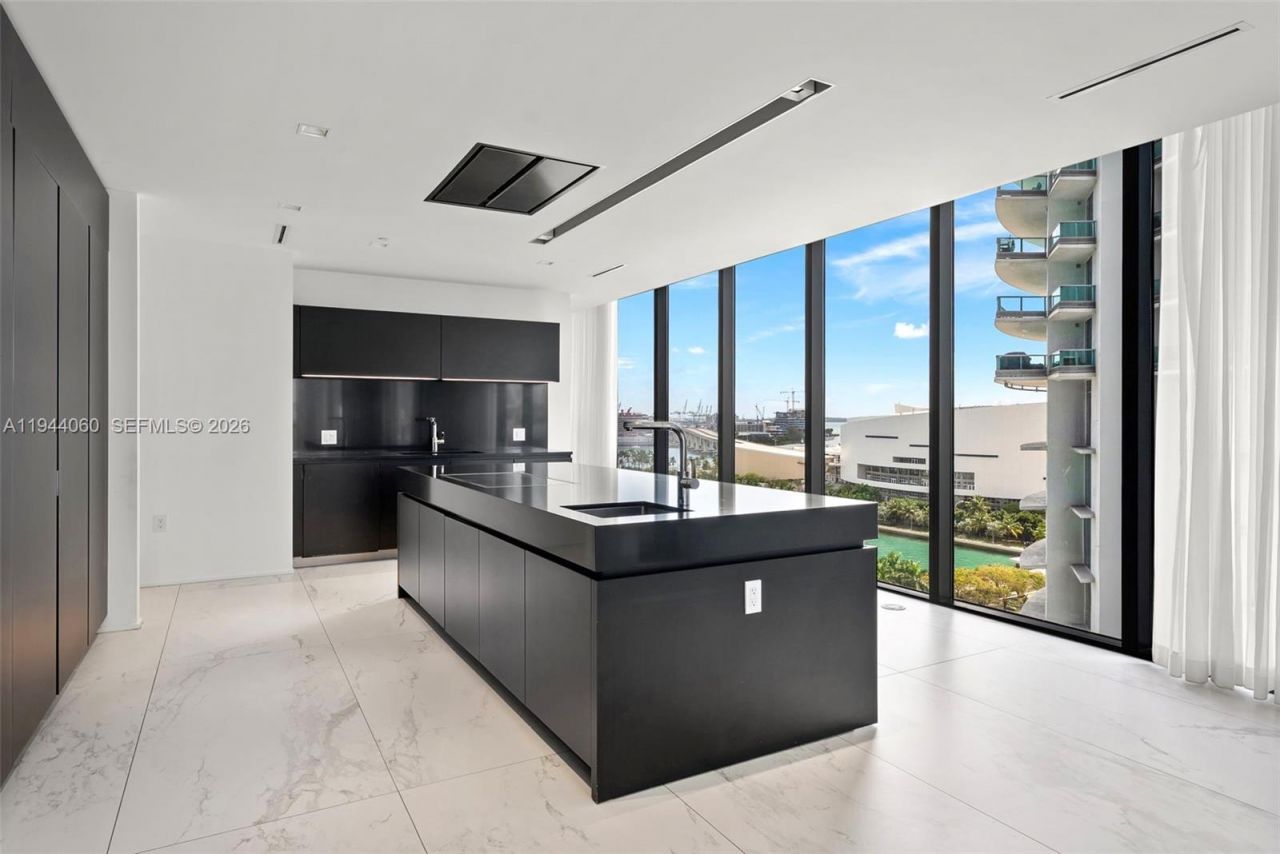 1000 Biscayne Blvd, Unit TH1201, Miami, FL 33132 Photo