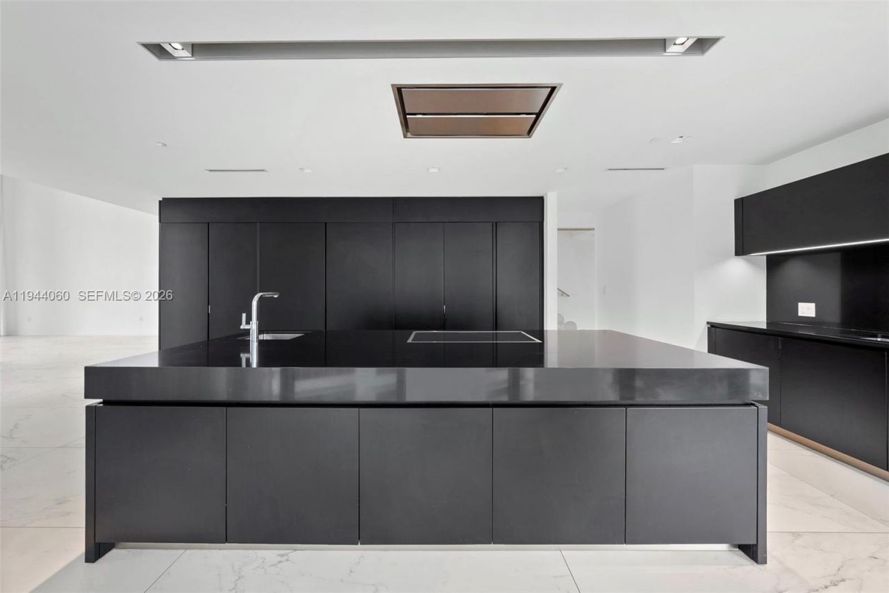 1000 Biscayne Blvd, Unit TH1201, Miami, FL 33132 Photo