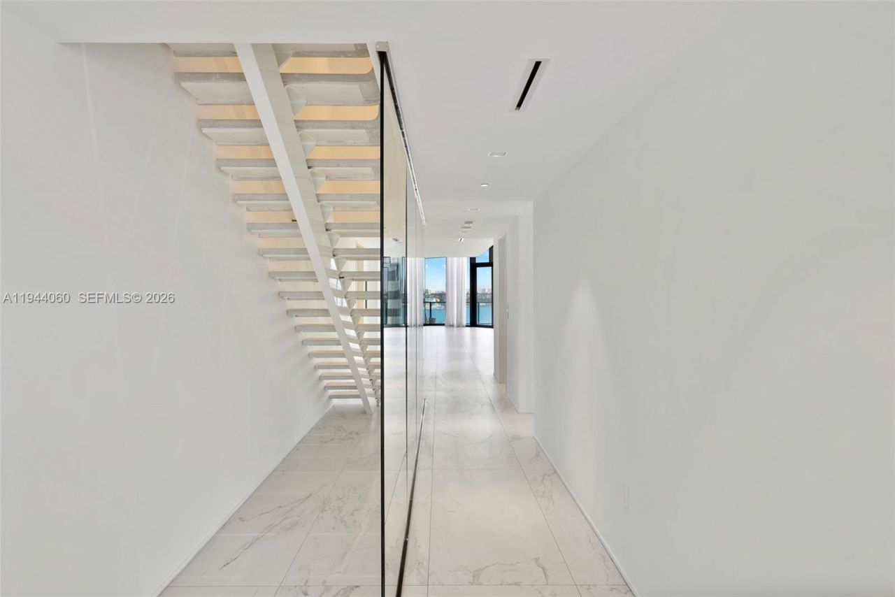 1000 Biscayne Blvd, Unit TH1201, Miami, FL 33132 Photo