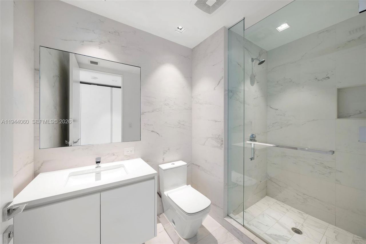 1000 Biscayne Blvd, Unit TH1201, Miami, FL 33132 Photo