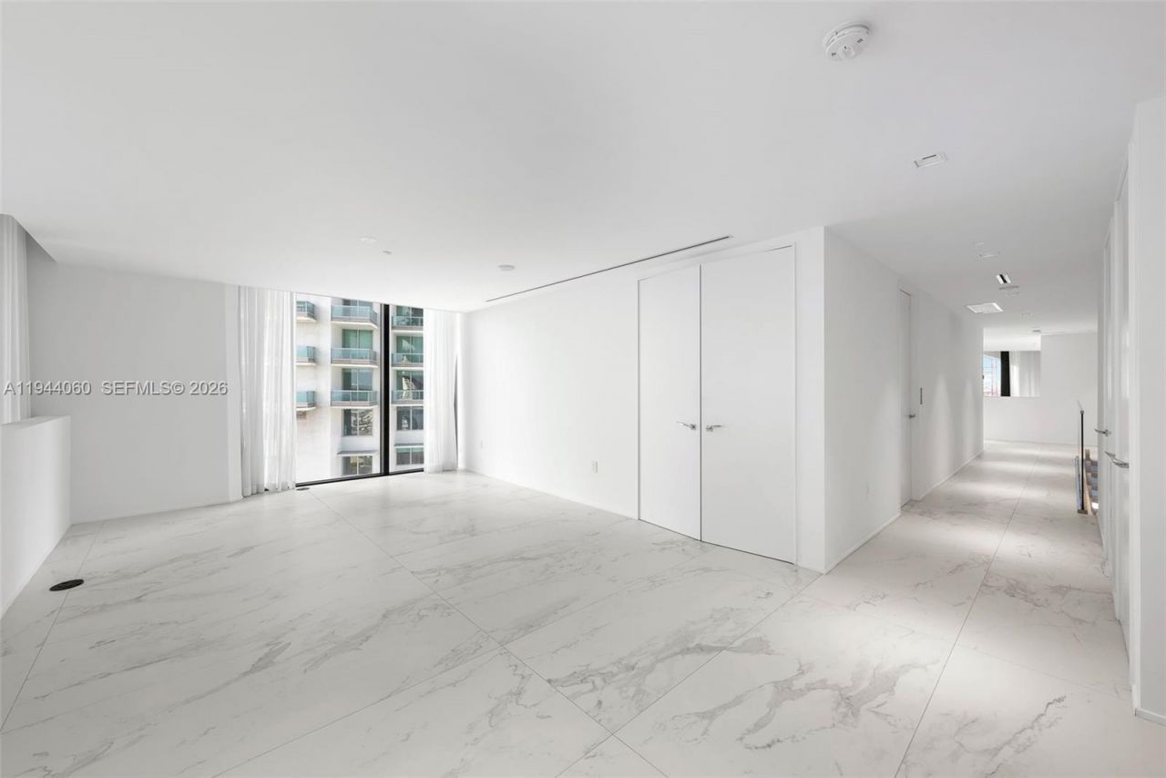 1000 Biscayne Blvd, Unit TH1201, Miami, FL 33132 Photo