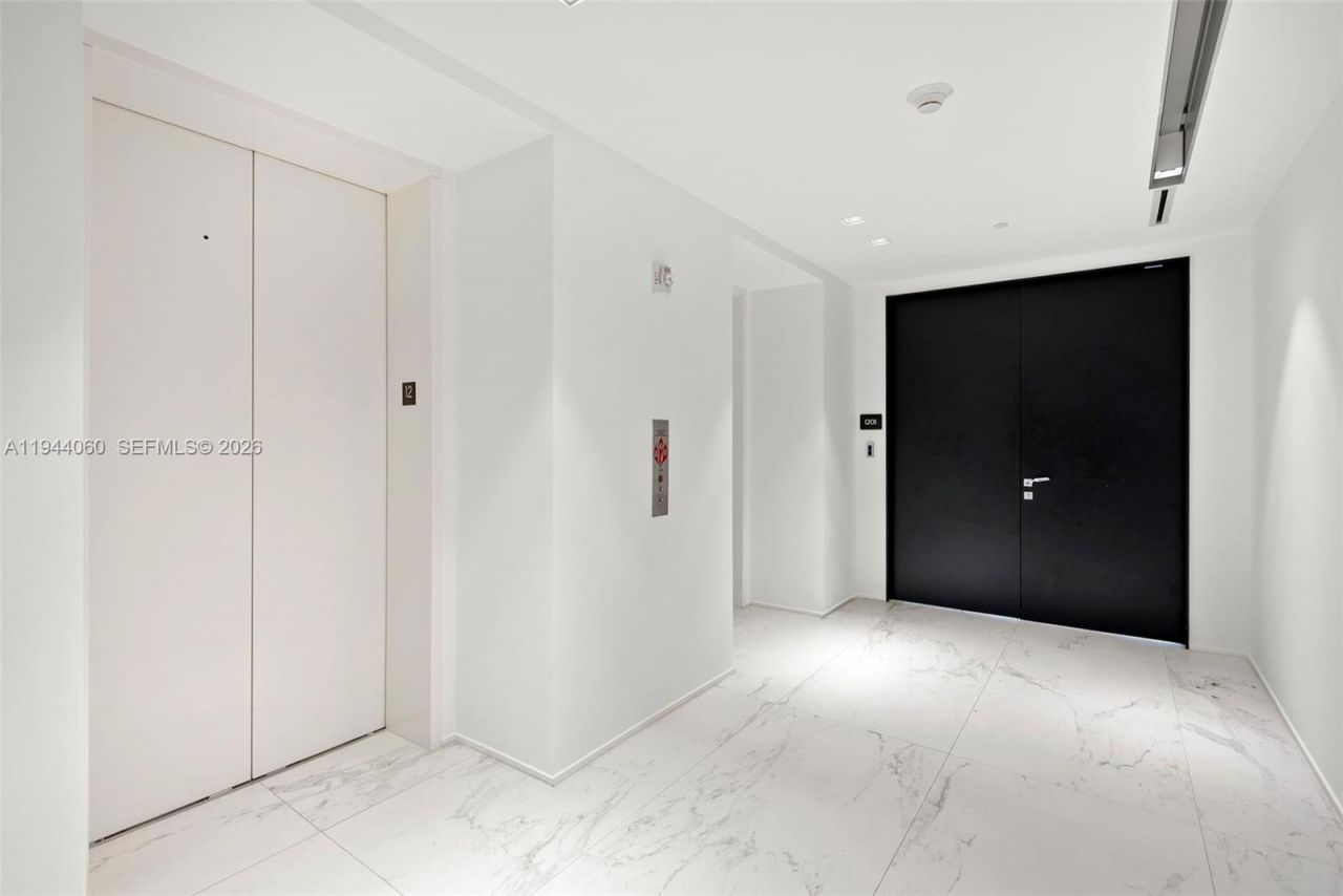 1000 Biscayne Blvd, Unit TH1201, Miami, FL 33132 Photo