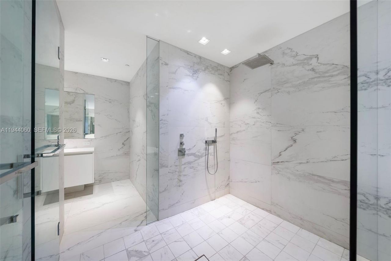 1000 Biscayne Blvd, Unit TH1201, Miami, FL 33132 Photo