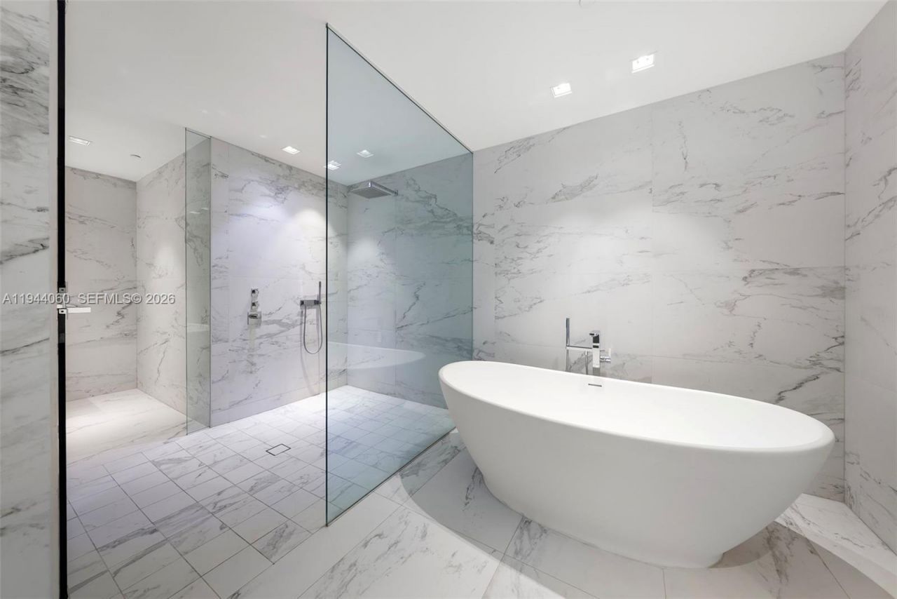 1000 Biscayne Blvd, Unit TH1201, Miami, FL 33132 Photo