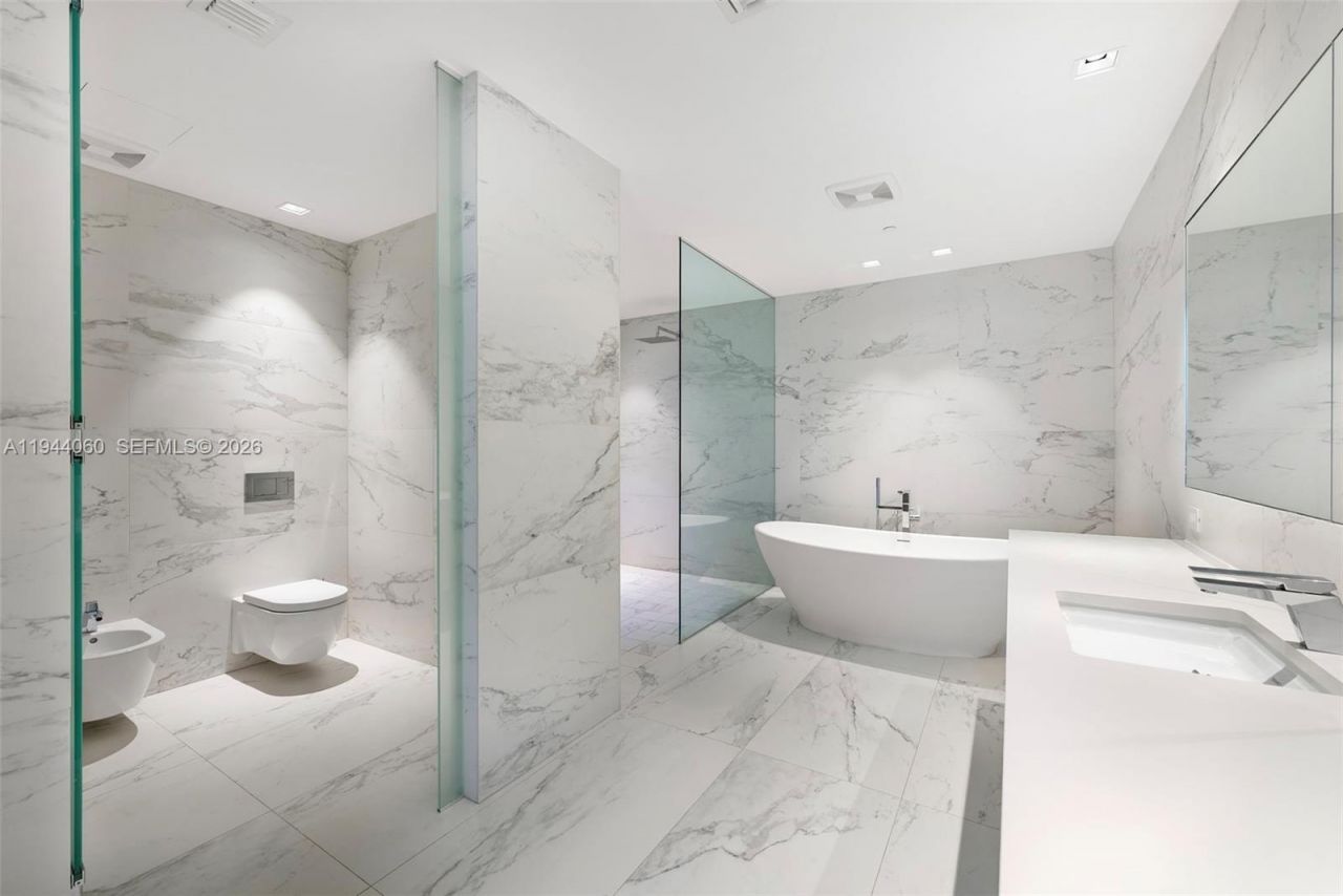 1000 Biscayne Blvd, Unit TH1201, Miami, FL 33132 Photo