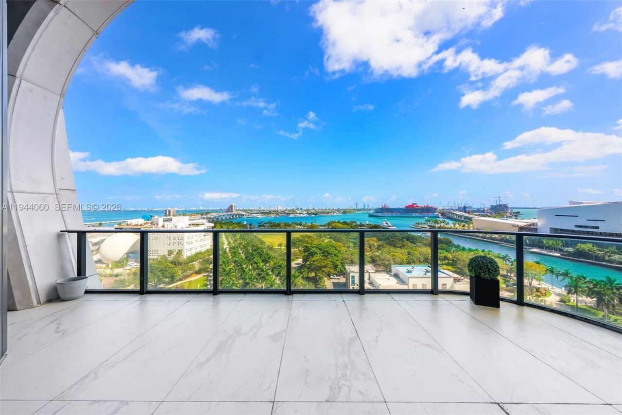 1000 Biscayne Blvd, Unit TH1201, Miami, FL 33132 Photo