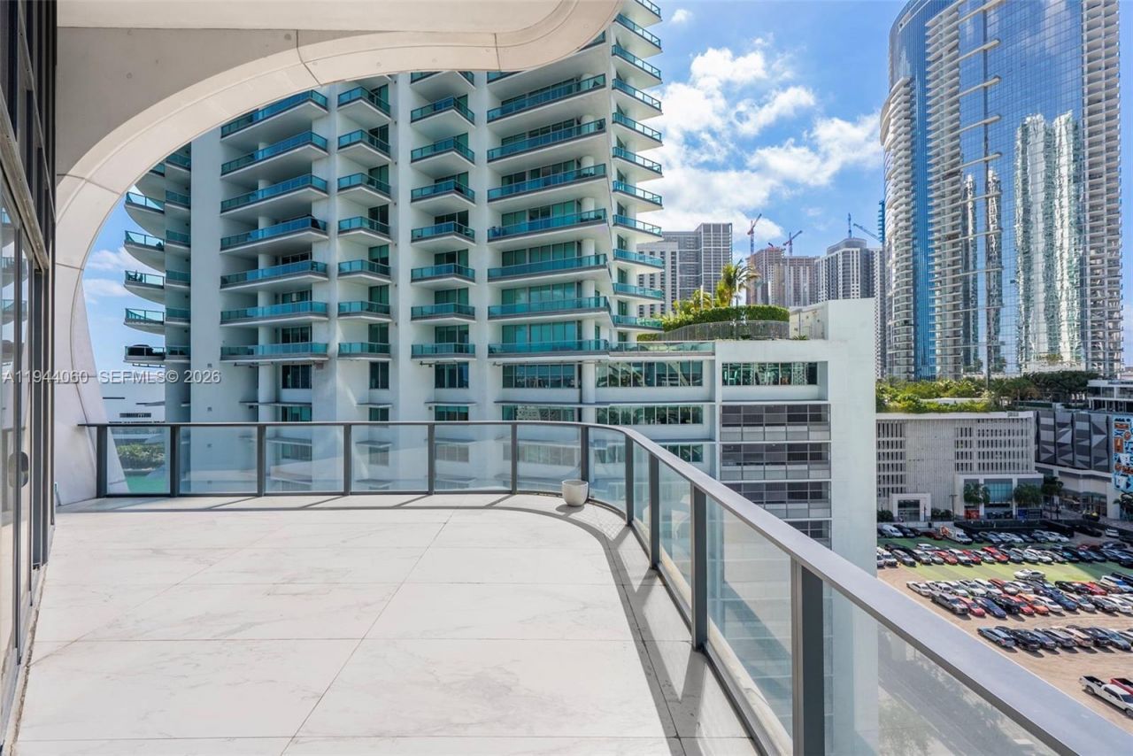 1000 Biscayne Blvd, Unit TH1201, Miami, FL 33132 Photo