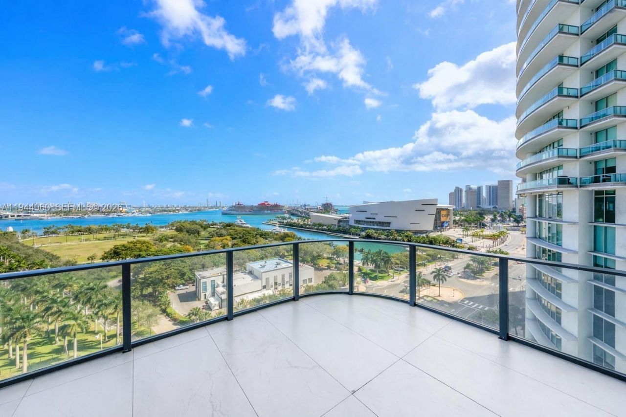 1000 Biscayne Blvd, Unit TH1201, Miami, FL 33132 Photo