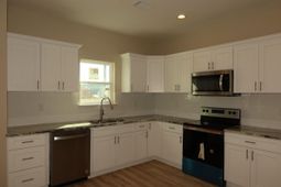 192 Avocada Drive photo 4