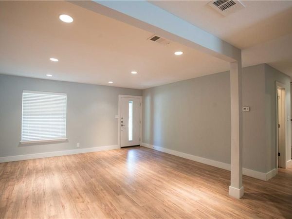 809 Sussex DR, Austin, TX 78745