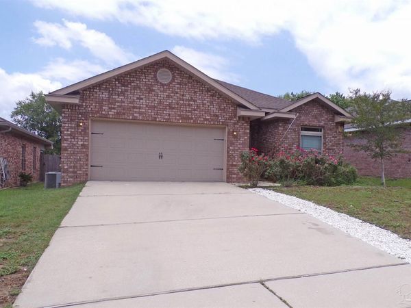 5780 Jade Moon Cir, Milton, FL 32583