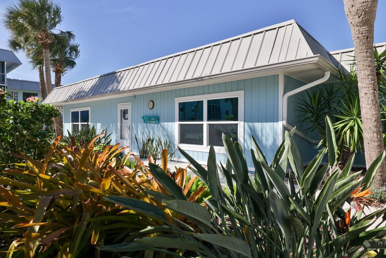 325 N Causeway, Unit C204, New Smyrna Beach, FL 32169 Photo