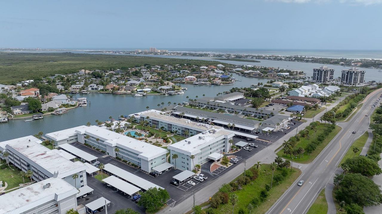 325 N Causeway, Unit C204, New Smyrna Beach, FL 32169 Photo