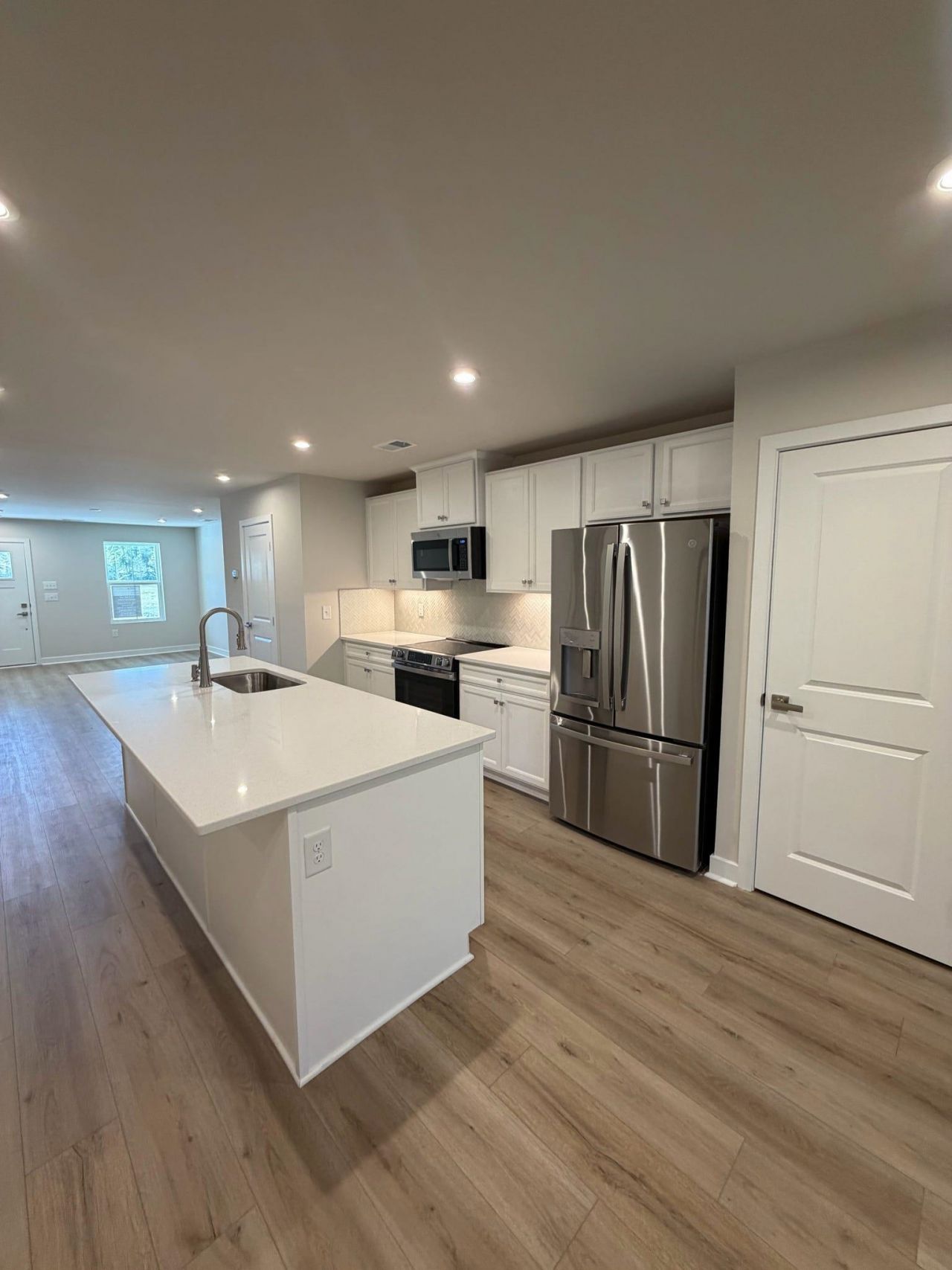 1309 Pleasant View Dr Photo 4