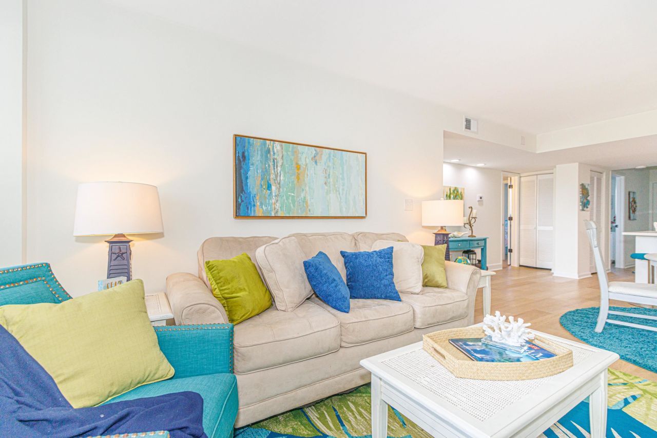 311 69th Ave. N Photo 10