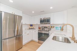 311 69th Ave. N photo 4