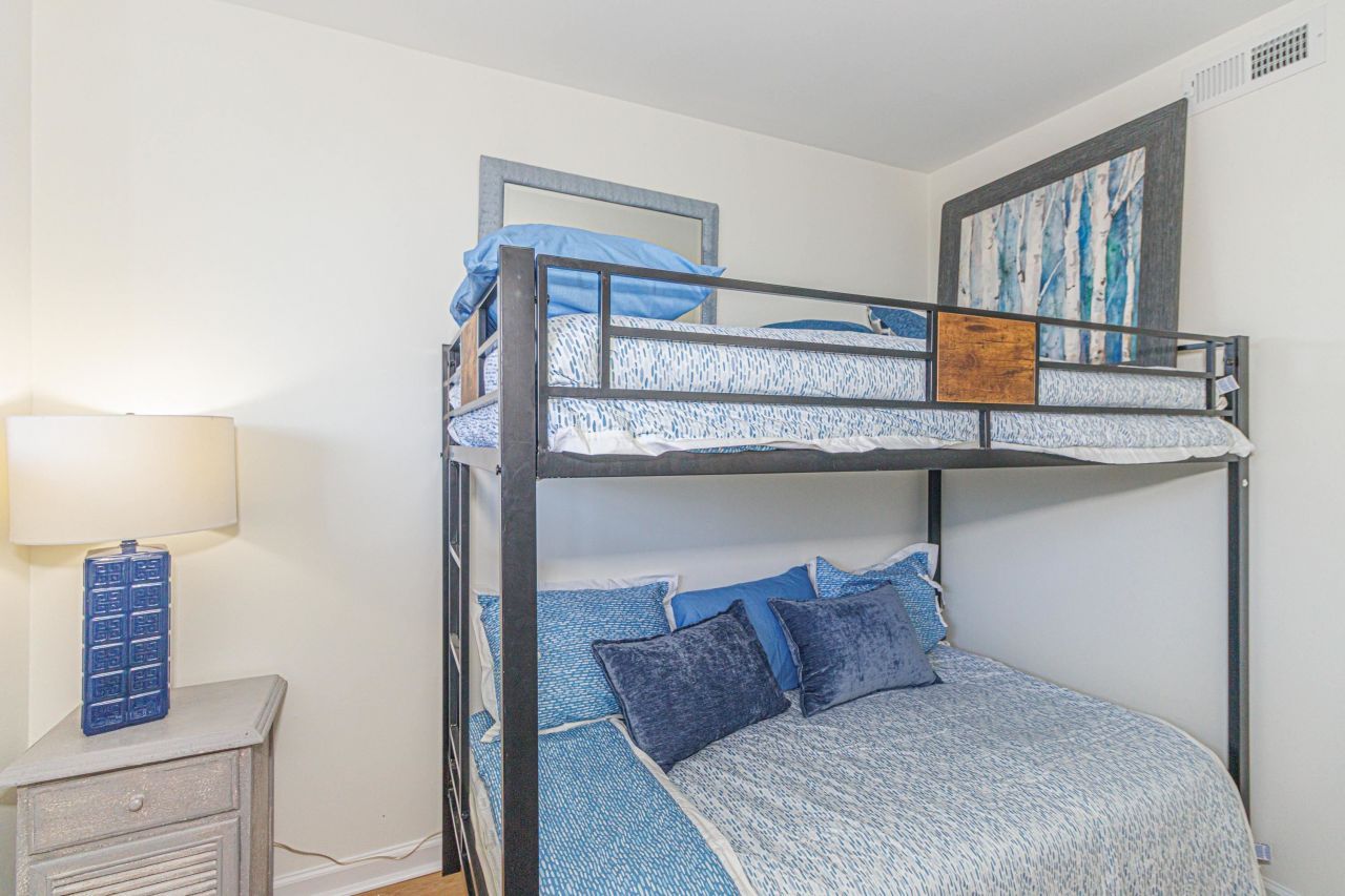 311 69th Ave. N Photo 27