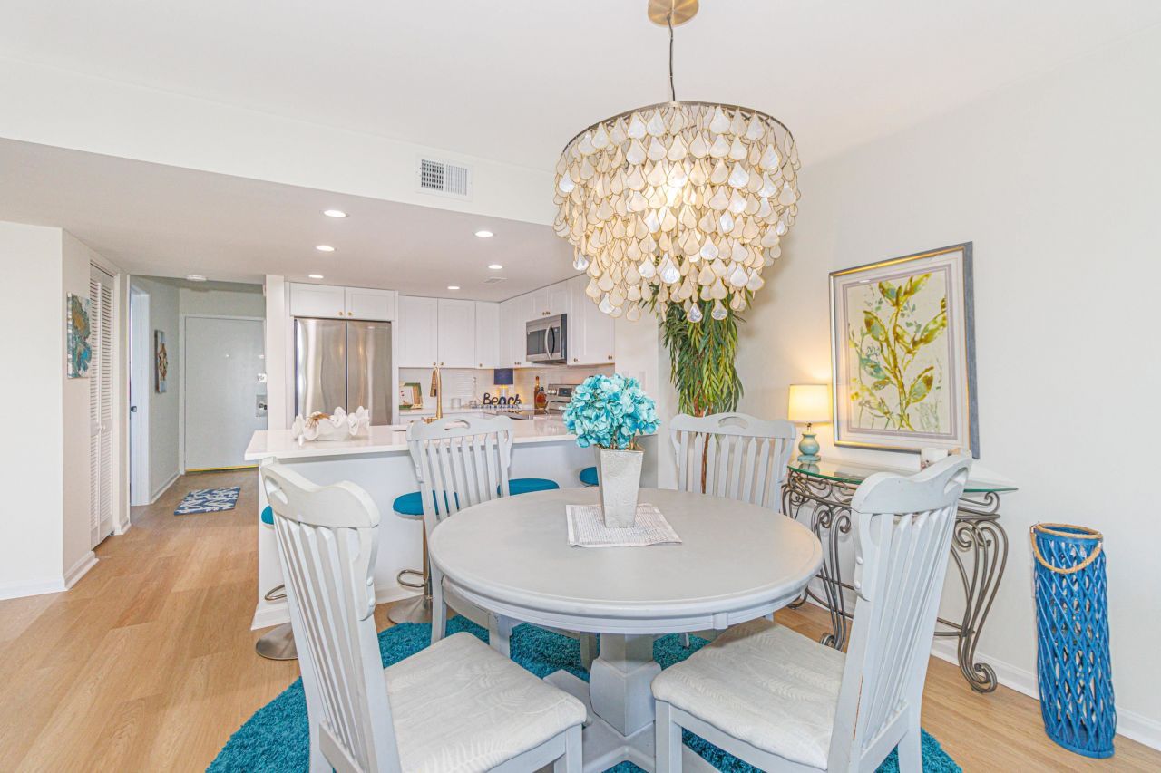 311 69th Ave. N Photo 6