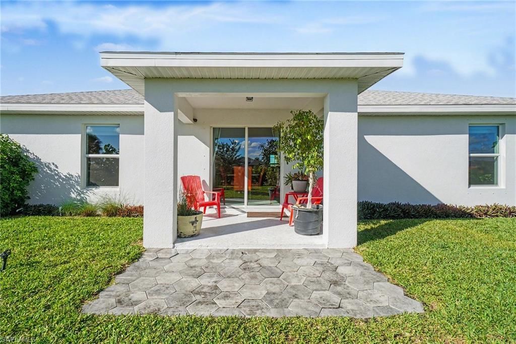 2725 NW 19th Pl, Cape Coral, FL 33993 Photo