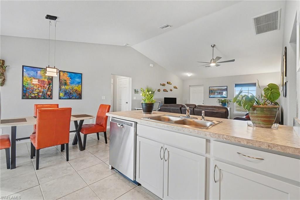 2725 NW 19th Pl, Cape Coral, FL 33993 Photo
