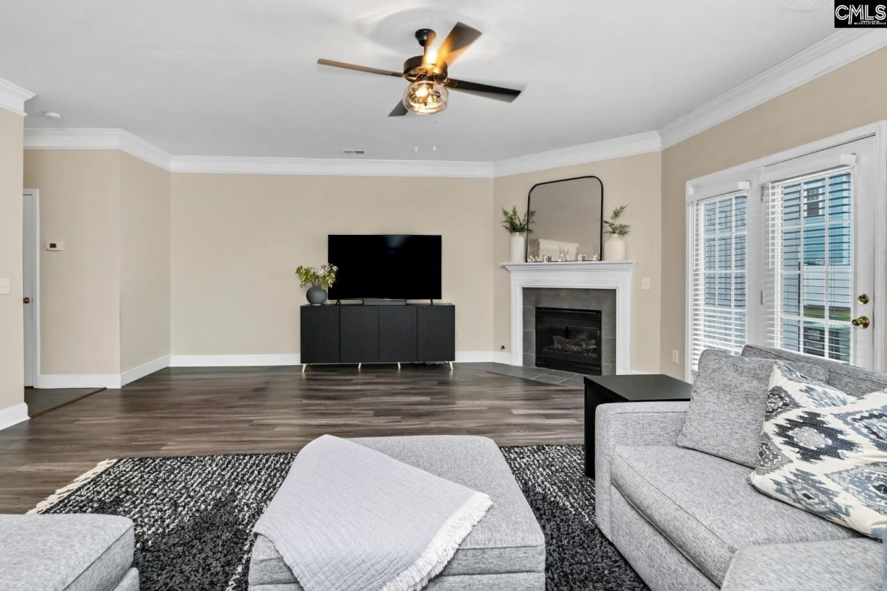 411 Hampton Forest Drive Photo 10