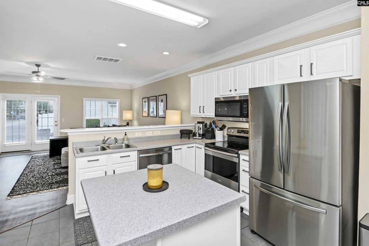 411 Hampton Forest Drive Photo 17