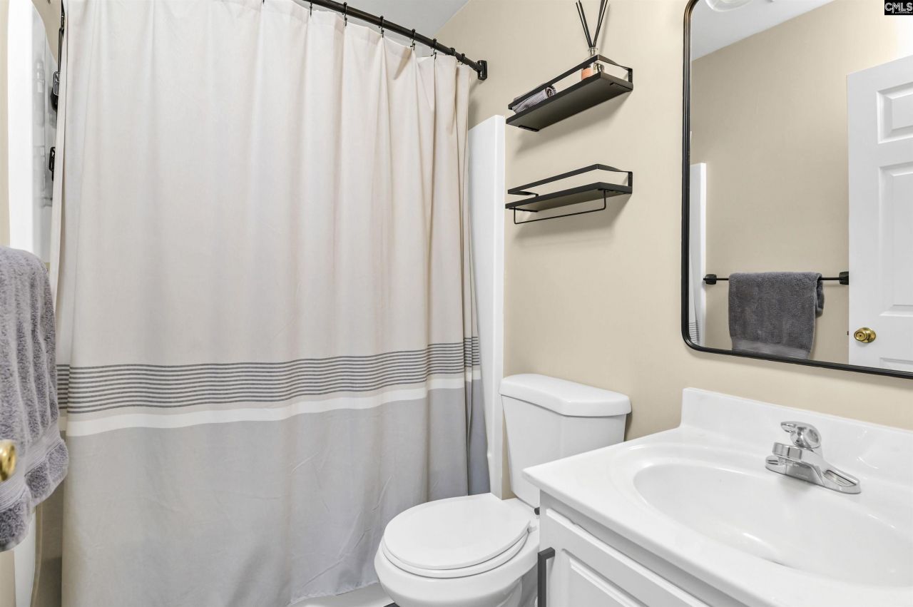 411 Hampton Forest Drive Photo 31