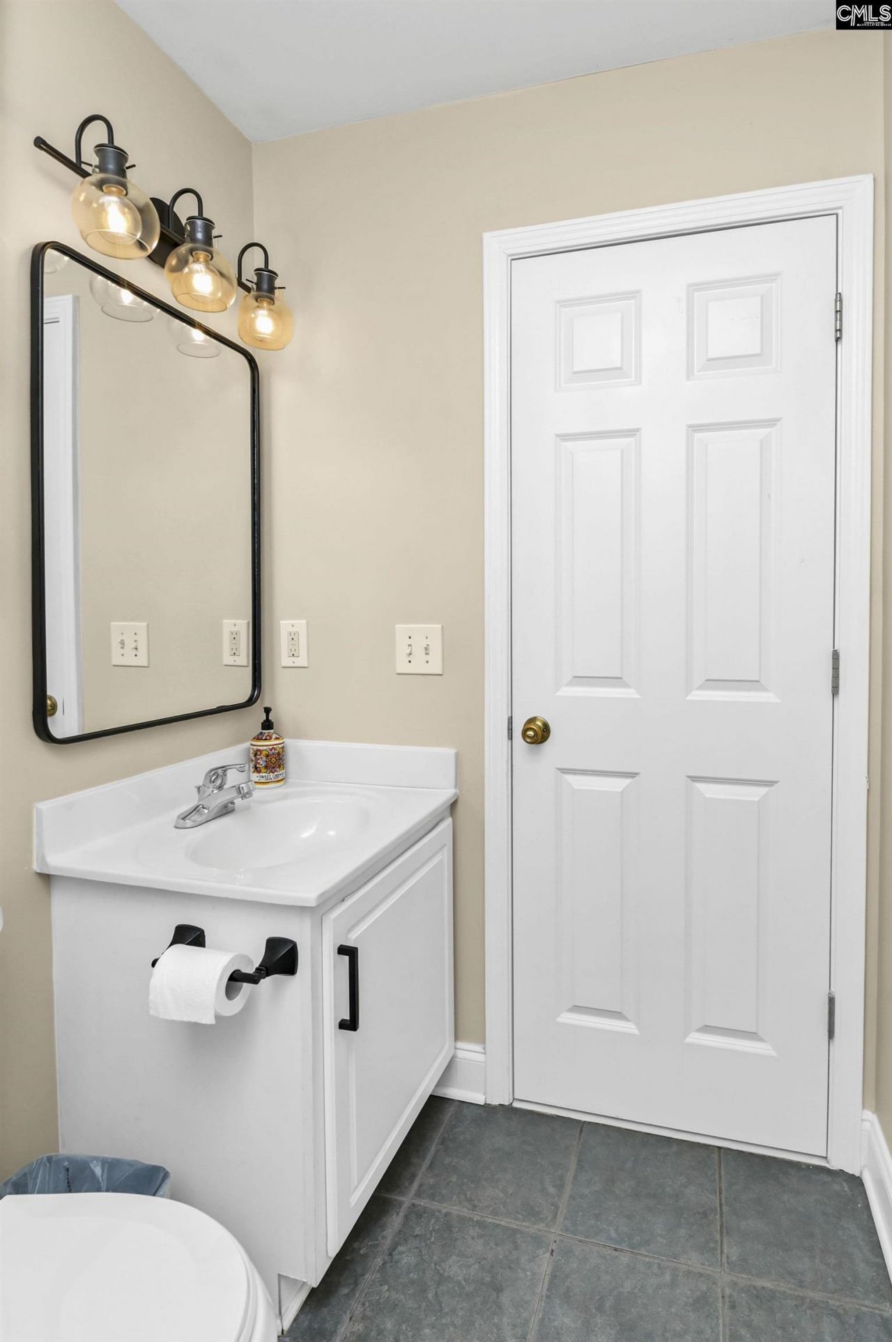 411 Hampton Forest Drive Photo 32