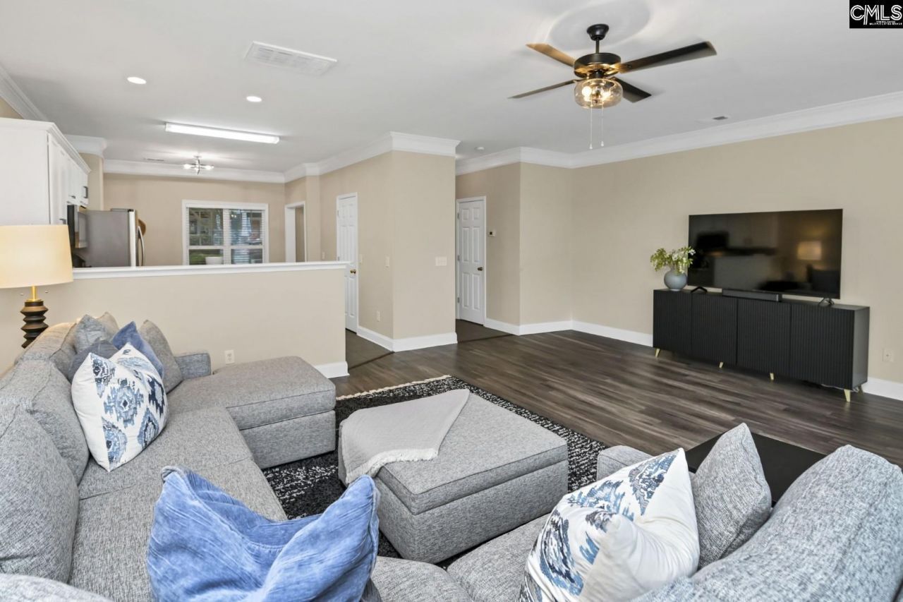 411 Hampton Forest Drive Photo 9