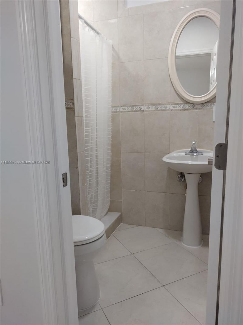 265 NW 190 Street , Miami Gardens, FL 33169 Photo