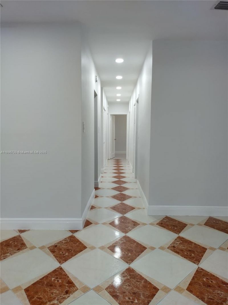 265 NW 190 Street , Miami Gardens, FL 33169 Photo