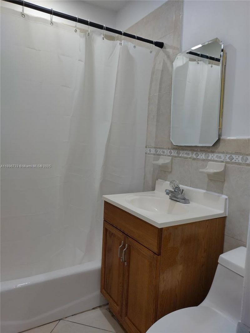 265 NW 190 Street , Miami Gardens, FL 33169 Photo