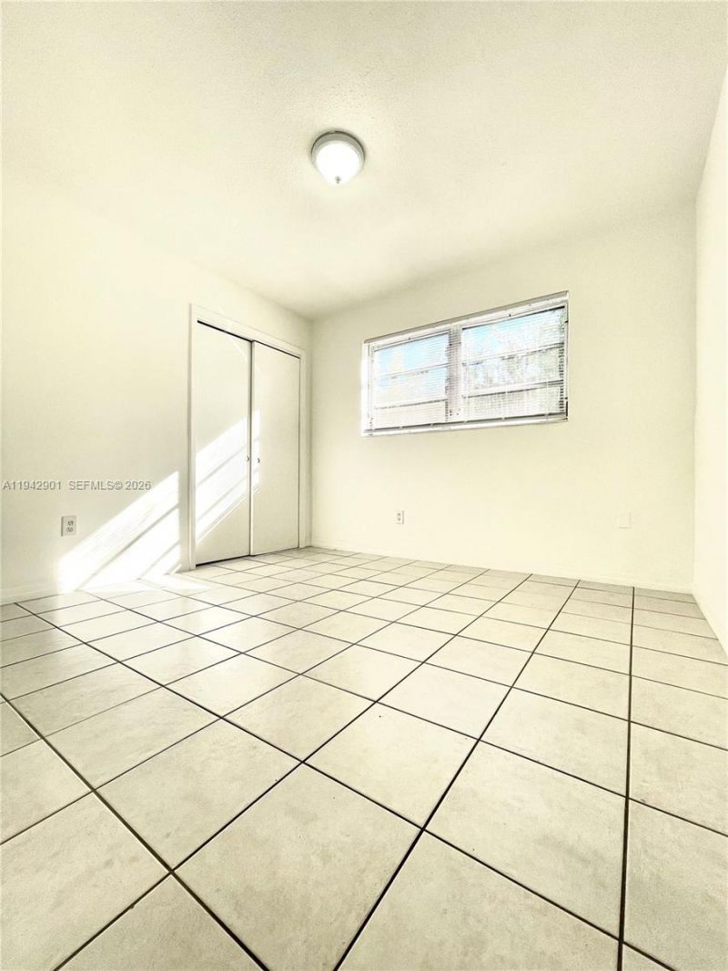 18715 Atlantic Blvd, Unit 18715, Sunny Isles Beach, FL 33160 Photo