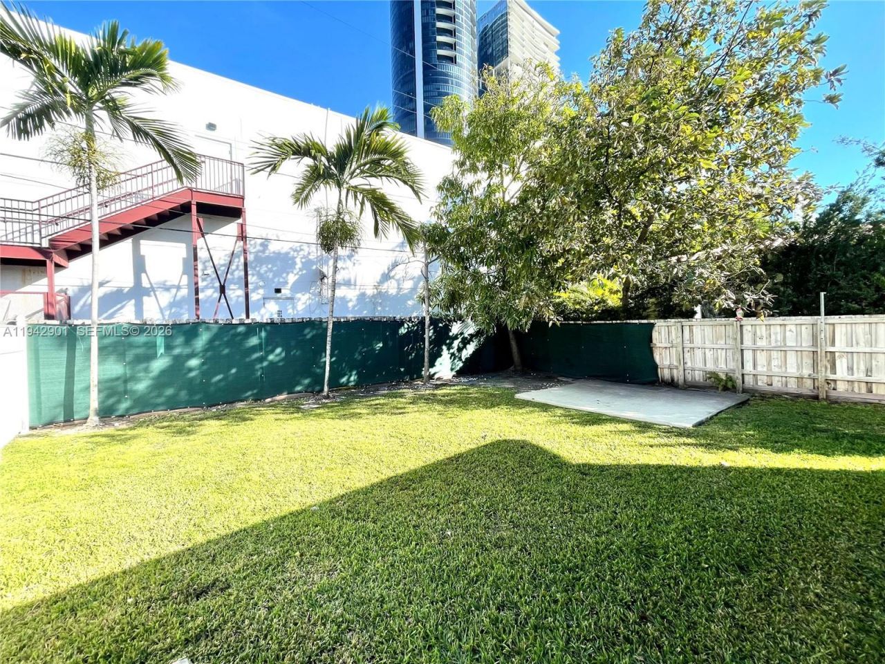 18715 Atlantic Blvd, Unit 18715, Sunny Isles Beach, FL 33160 Photo