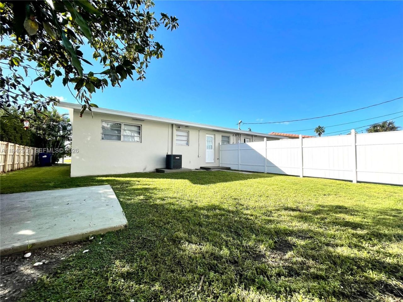 18715 Atlantic Blvd, Unit 18715, Sunny Isles Beach, FL 33160 Photo