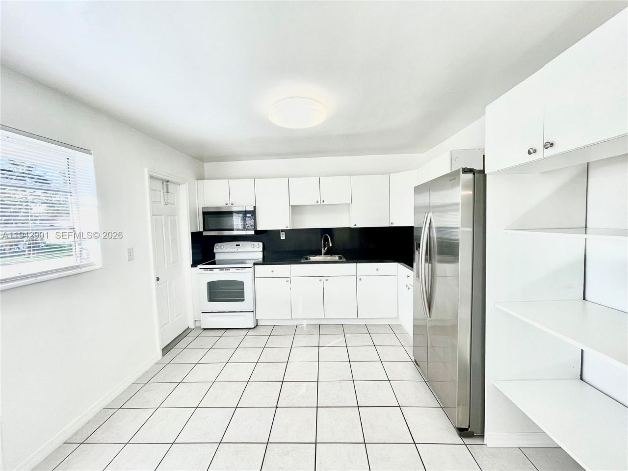 18715 Atlantic Blvd, Unit 18715, Sunny Isles Beach, FL 33160 Photo