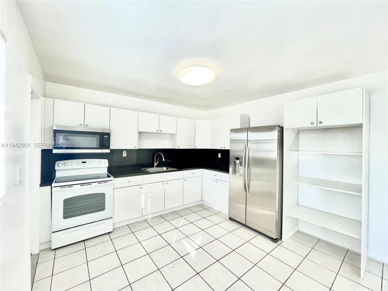 18715 Atlantic Blvd, Unit 18715, Sunny Isles Beach, FL 33160 Photo