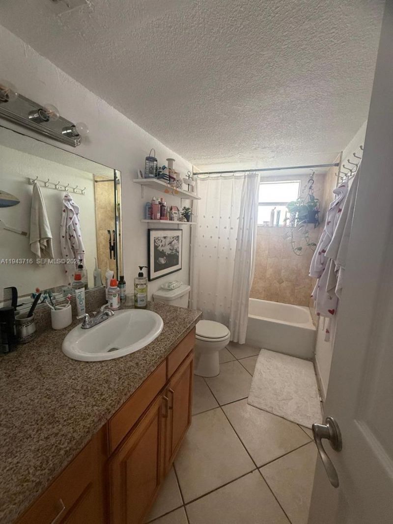 8601 SW 94th St , Unit 125W, Miami, FL 33156 Photo