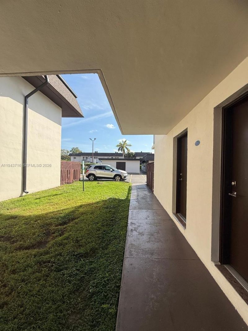 8601 SW 94th St , Unit 125W, Miami, FL 33156 Photo