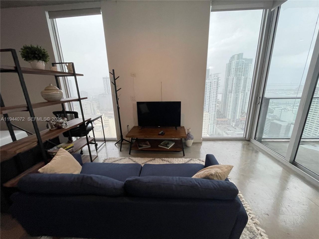 151 SE 1st St, Unit 3404, Miami, FL 33131 Photo