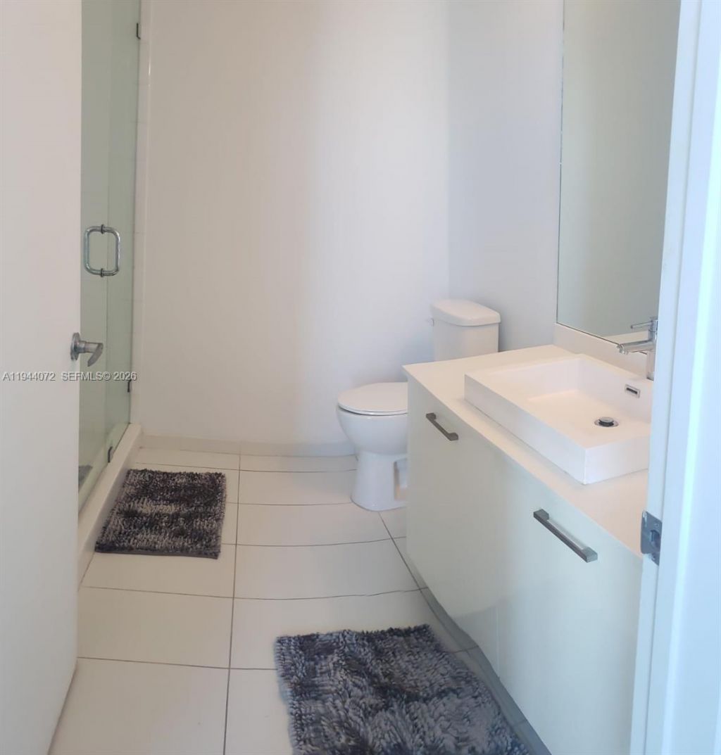 151 SE 1st St, Unit 3404, Miami, FL 33131 Photo