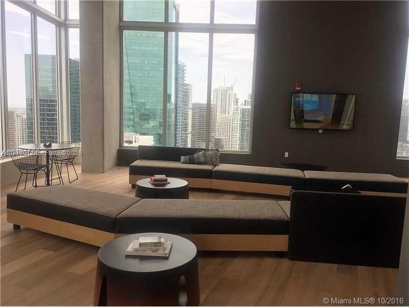 151 SE 1st St, Unit 3404, Miami, FL 33131 Photo